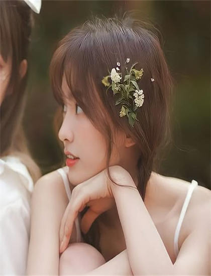 麻花出品必出精品_国产真人视频免费_女人村庄主题曲